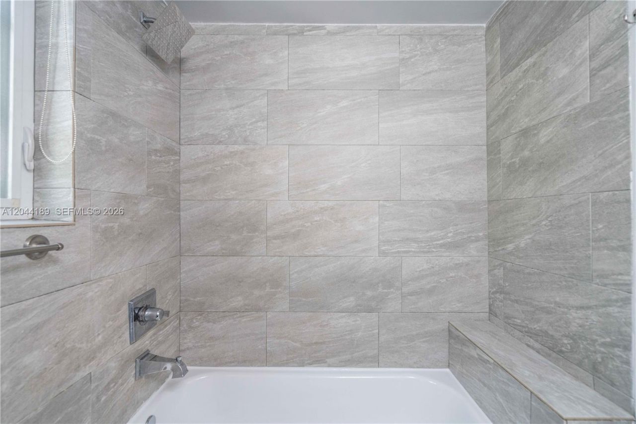 331 85th St , Unit 20, Miami Beach, FL 33141 Photo