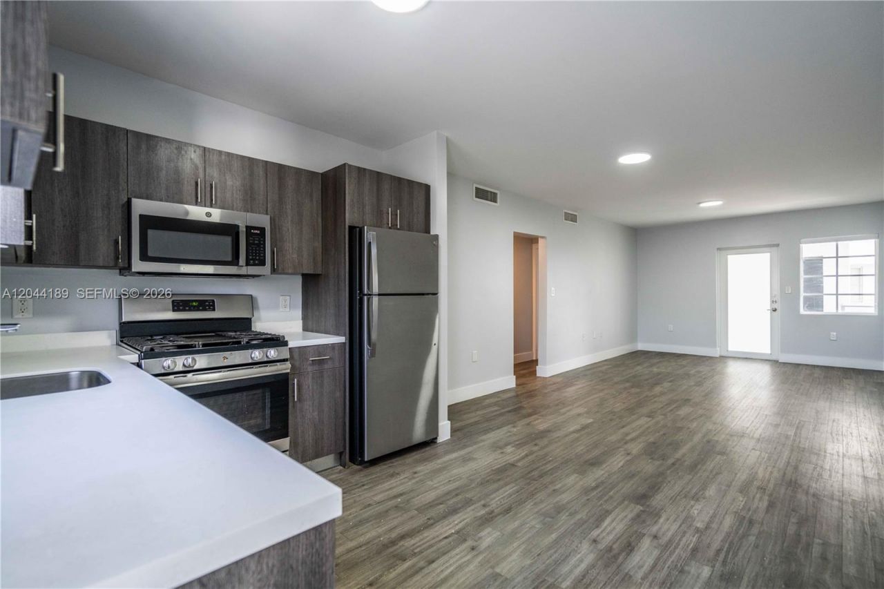 331 85th St , Unit 20, Miami Beach, FL 33141 Photo