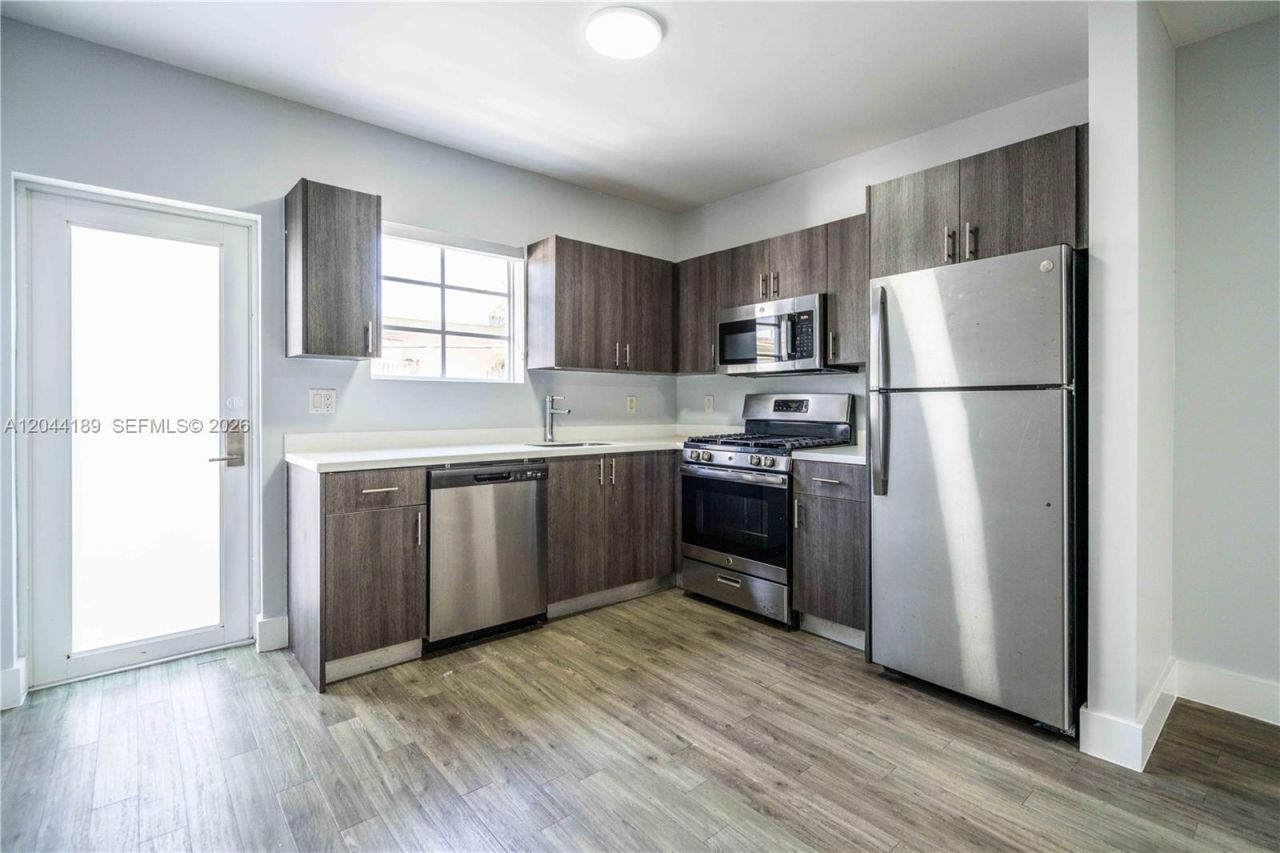 331 85th St , Unit 20, Miami Beach, FL 33141 Photo
