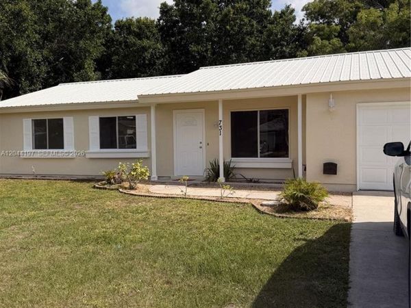 731 SW 24th St SW , Unit 1, Vero Beach, FL 32962