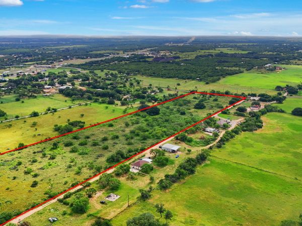 18291 LUCKEY RD, Atascosa, TX 78002
