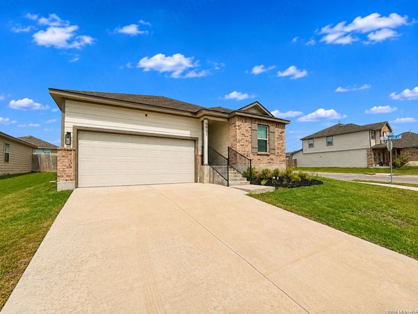 6851 Titan Park, Converse, TX 78109
