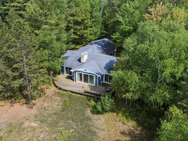 04883 LakeShore Drive, Charlevoix, MI 49720