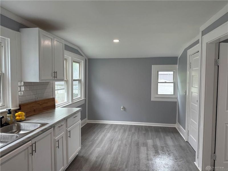 1530 W Main Street, Springfield, OH 45504 Photo 6