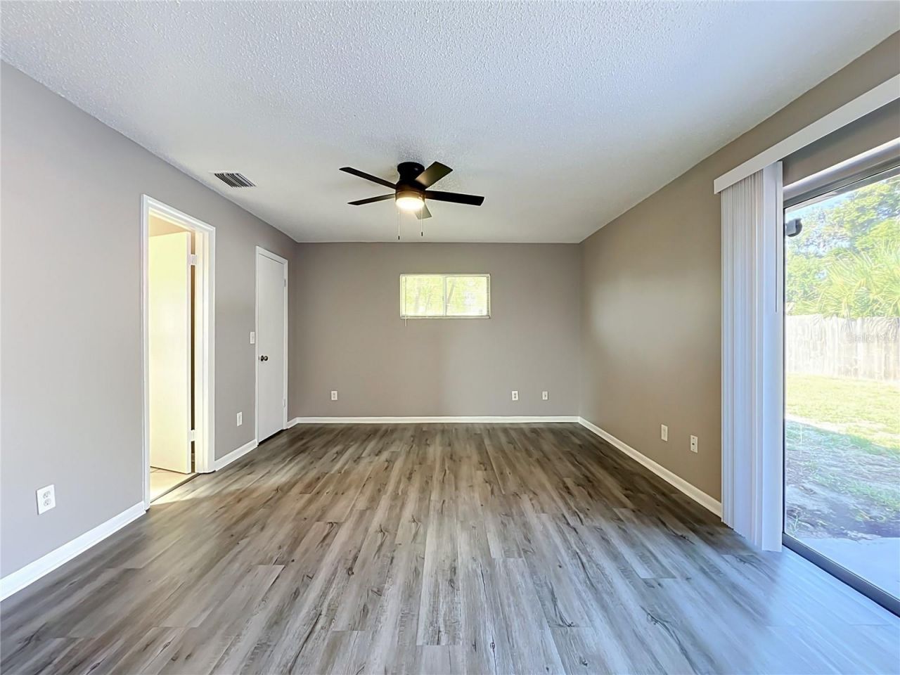 8426 Village Green Rd, Orlando, FL 32818 Photo