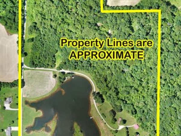 3042 Five Mile Creek Road , Salem, IL 62881