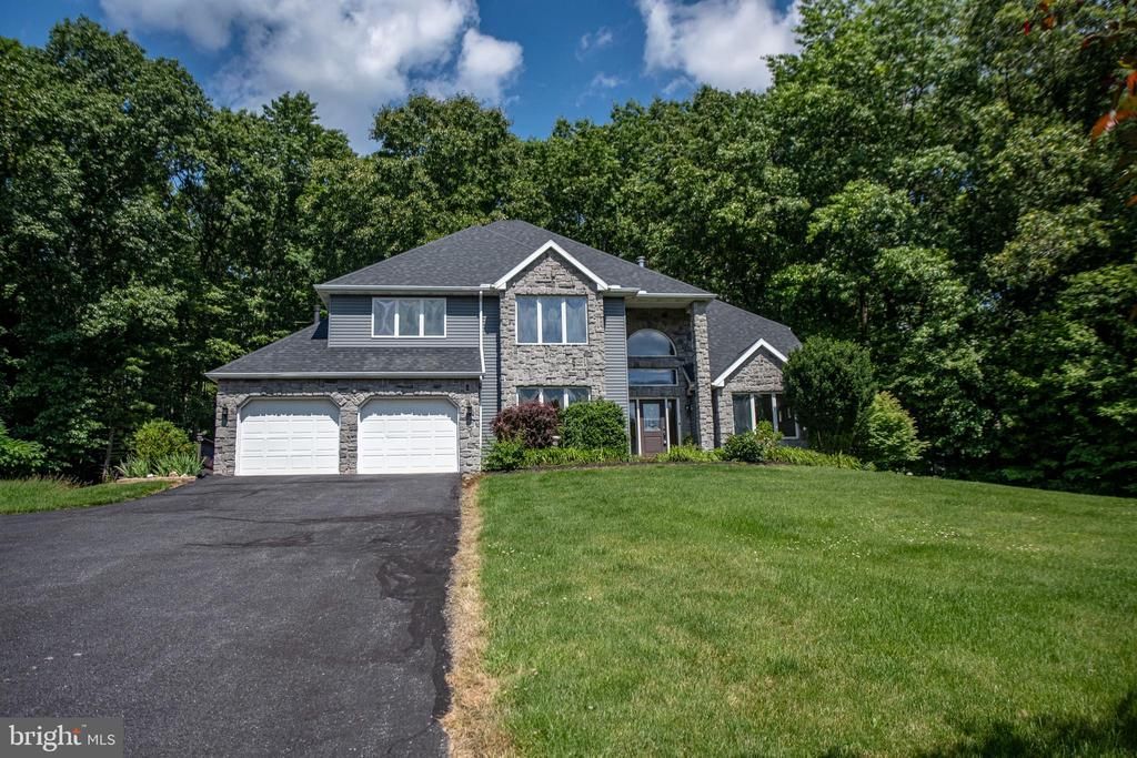 405 HOUTZ LANE, PORT MATILDA, PA 16870