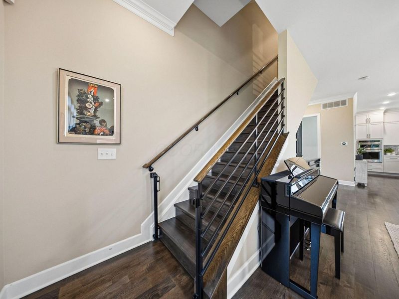 611 W 2nd Avenue, Columbus, OH 43201 Photo 33