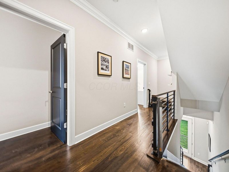 611 W 2nd Avenue, Columbus, OH 43201 Photo 34