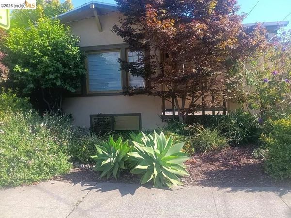 915 39Th St, Oakland, CA 94608