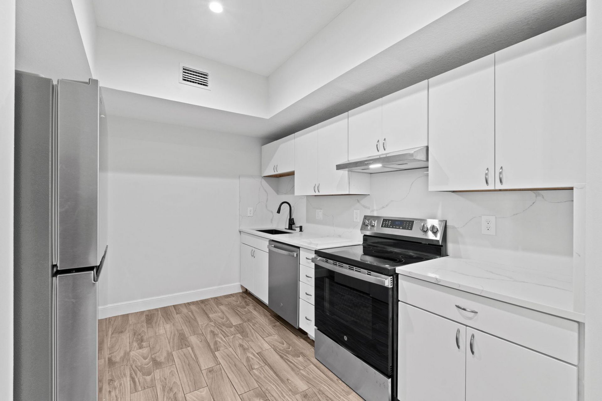 56 W 12th Street, Unit A, Riviera Beach, FL 33404 Photo