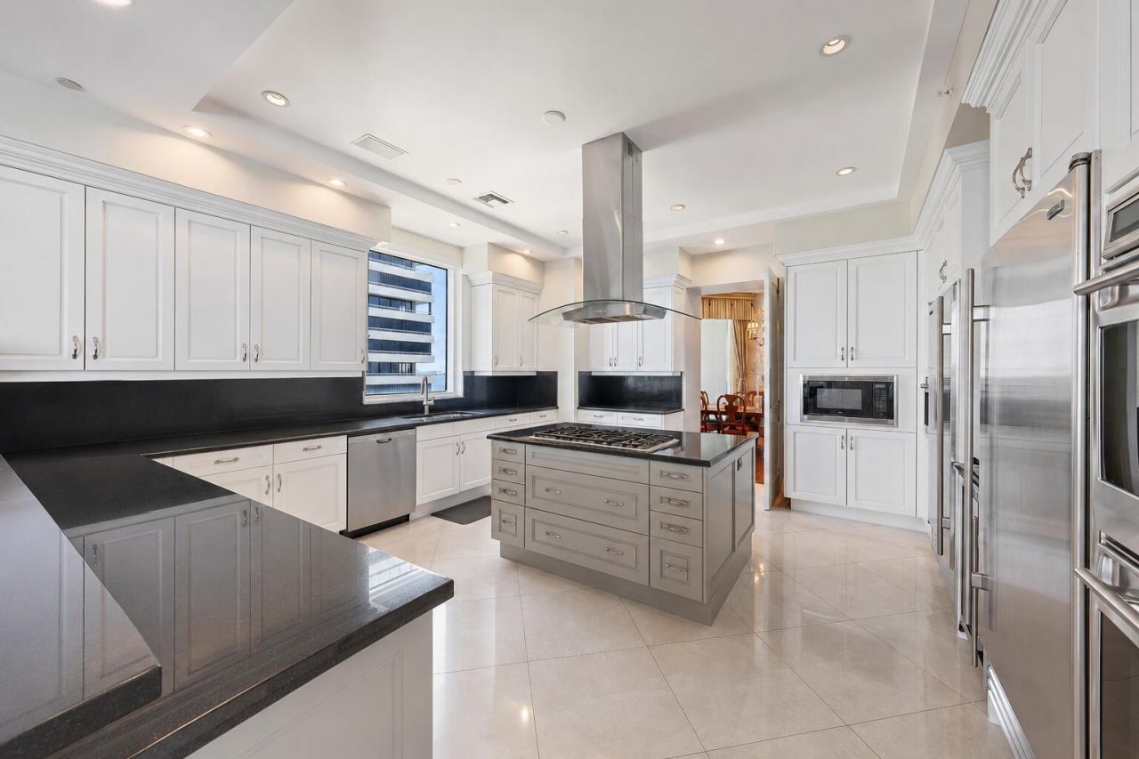 5310 N Ocean Drive, Unit 801 , Singer Island, FL 33404 Photo