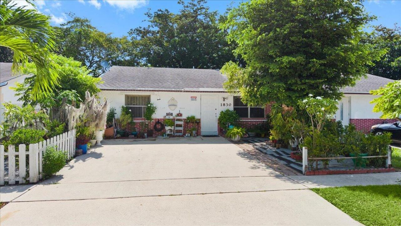 1830 Keenland Circle, West Palm Beach, FL 33415 Photo