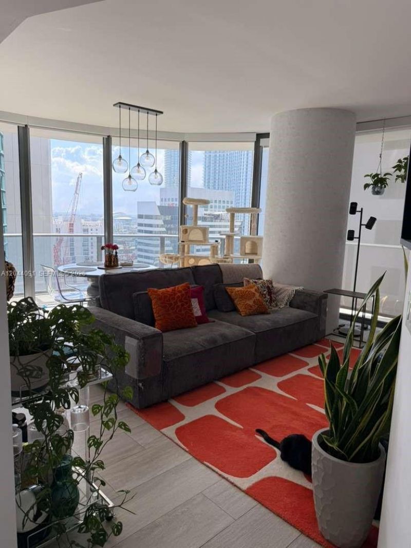 55 SW 9th St , Unit 2208, Miami, FL 33130 Photo