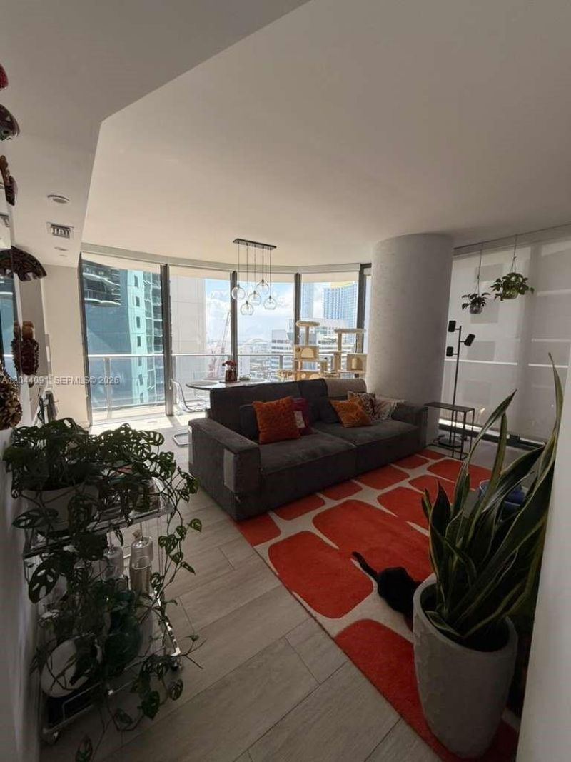 55 SW 9th St , Unit 2208, Miami, FL 33130 Photo