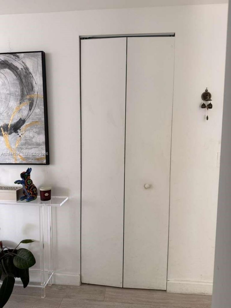 55 SW 9th St , Unit 2208, Miami, FL 33130 Photo