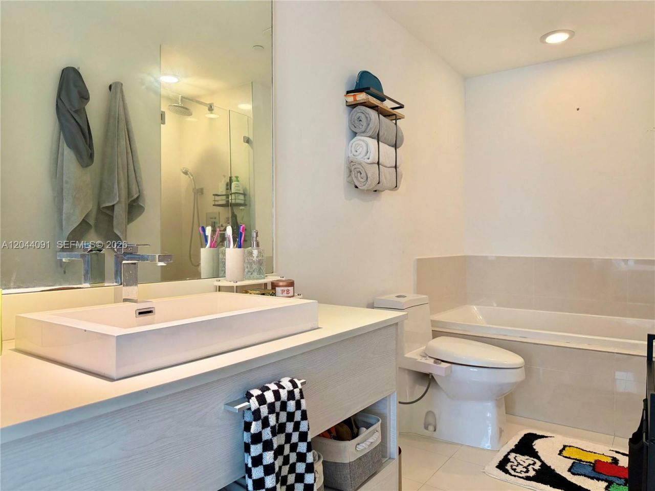 55 SW 9th St , Unit 2208, Miami, FL 33130 Photo