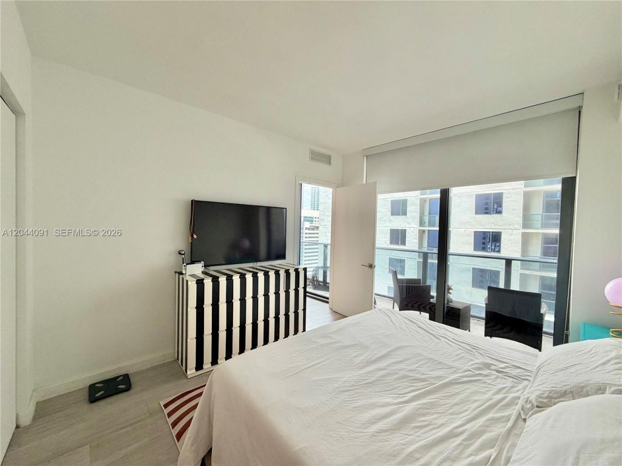 55 SW 9th St , Unit 2208, Miami, FL 33130 Photo