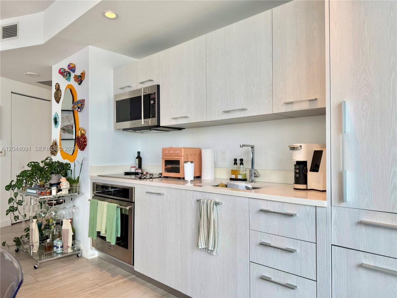 55 SW 9th St , Unit 2208, Miami, FL 33130 Photo