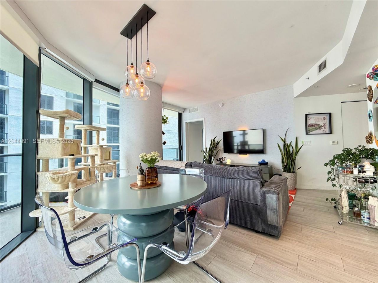 55 SW 9th St , Unit 2208, Miami, FL 33130 Photo