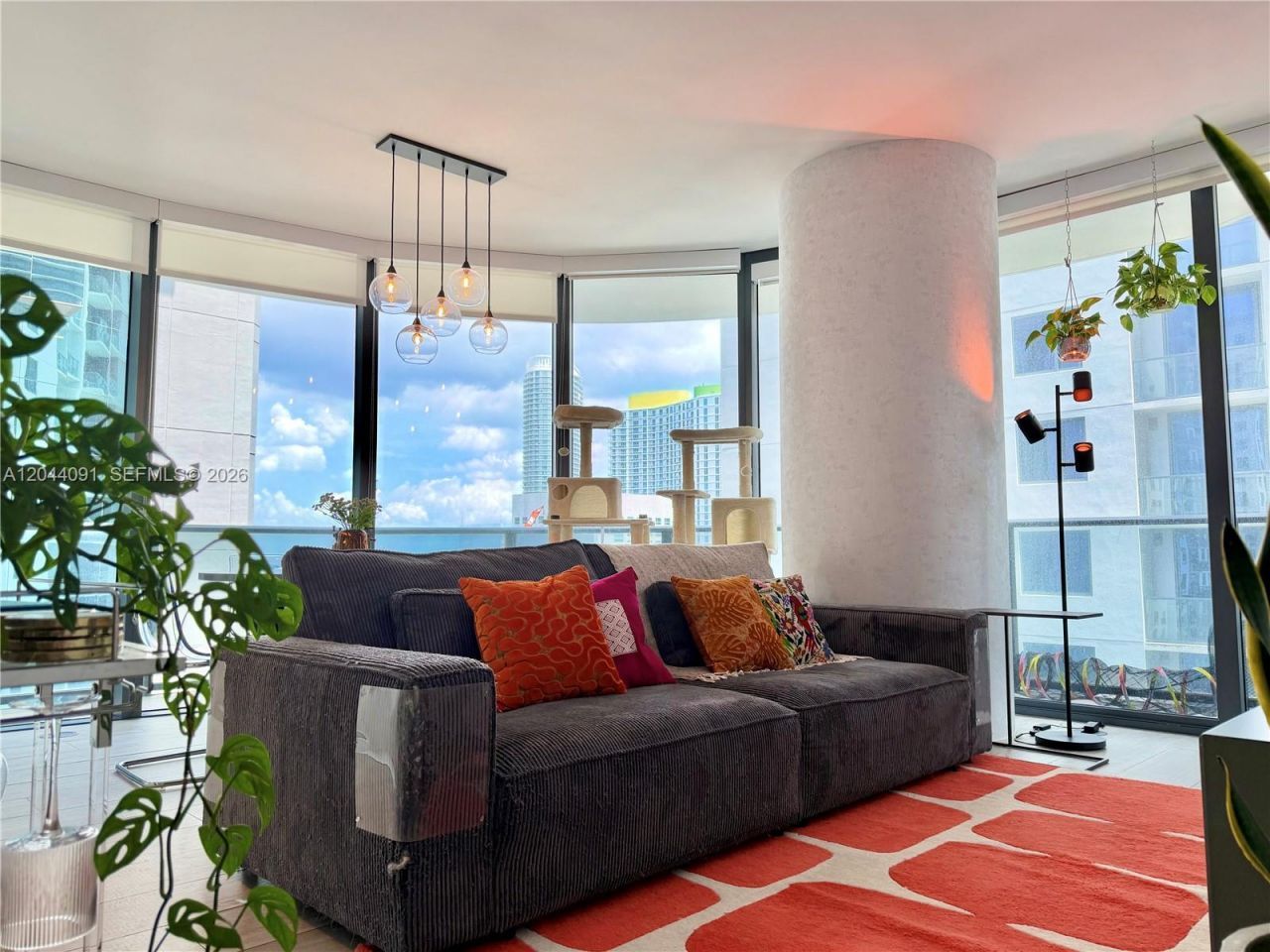 55 SW 9th St , Unit 2208, Miami, FL 33130 Photo
