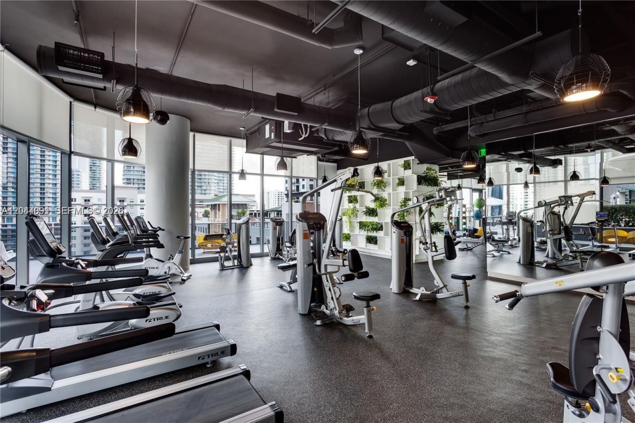 55 SW 9th St , Unit 2208, Miami, FL 33130 Photo