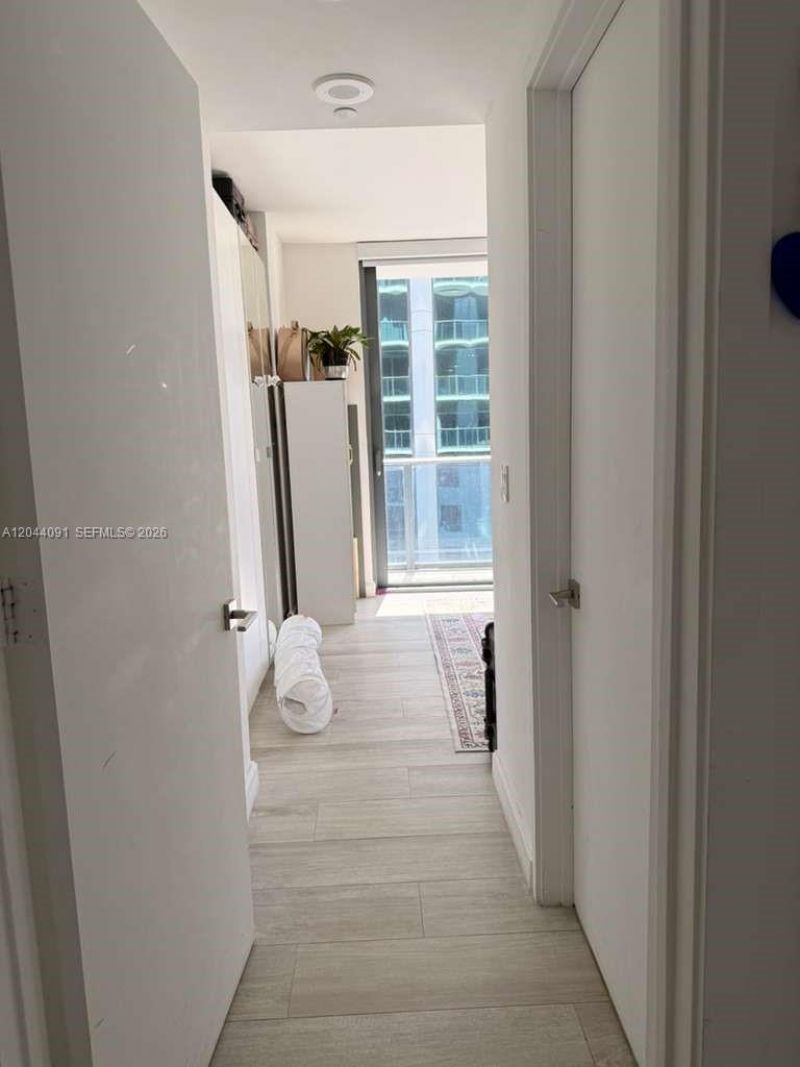 55 SW 9th St , Unit 2208, Miami, FL 33130 Photo