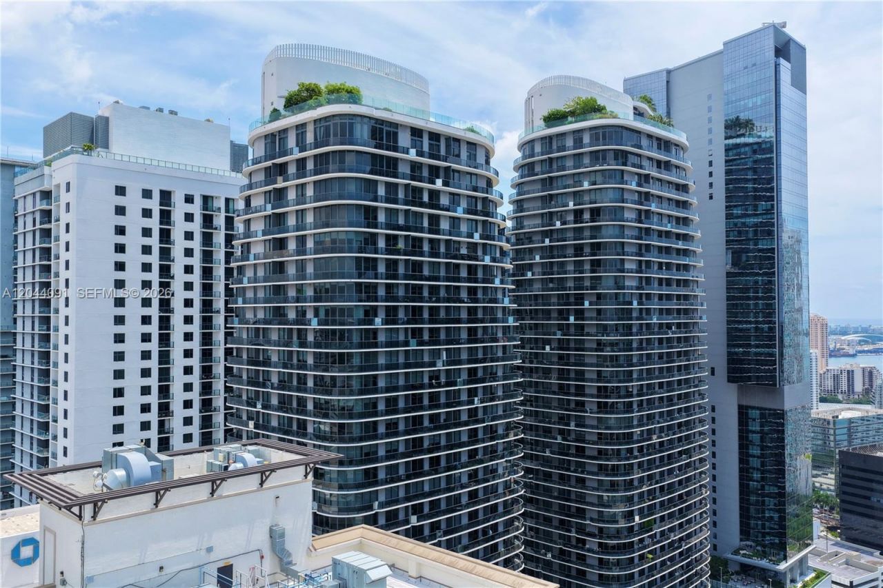 55 SW 9th St , Unit 2208, Miami, FL 33130 Photo