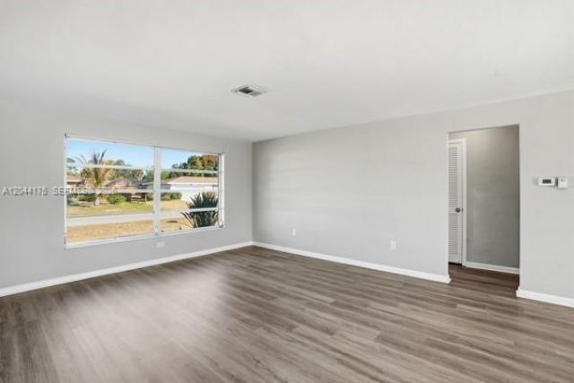 312 Hollywood , Lehigh Acres, FL 33936 Photo