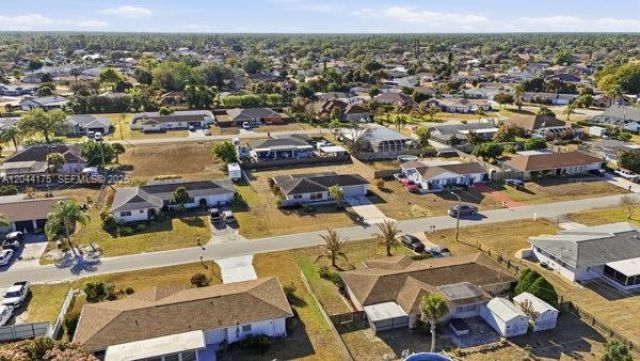 312 Hollywood , Lehigh Acres, FL 33936 Photo