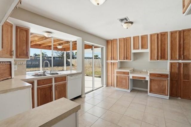 312 Hollywood , Lehigh Acres, FL 33936 Photo