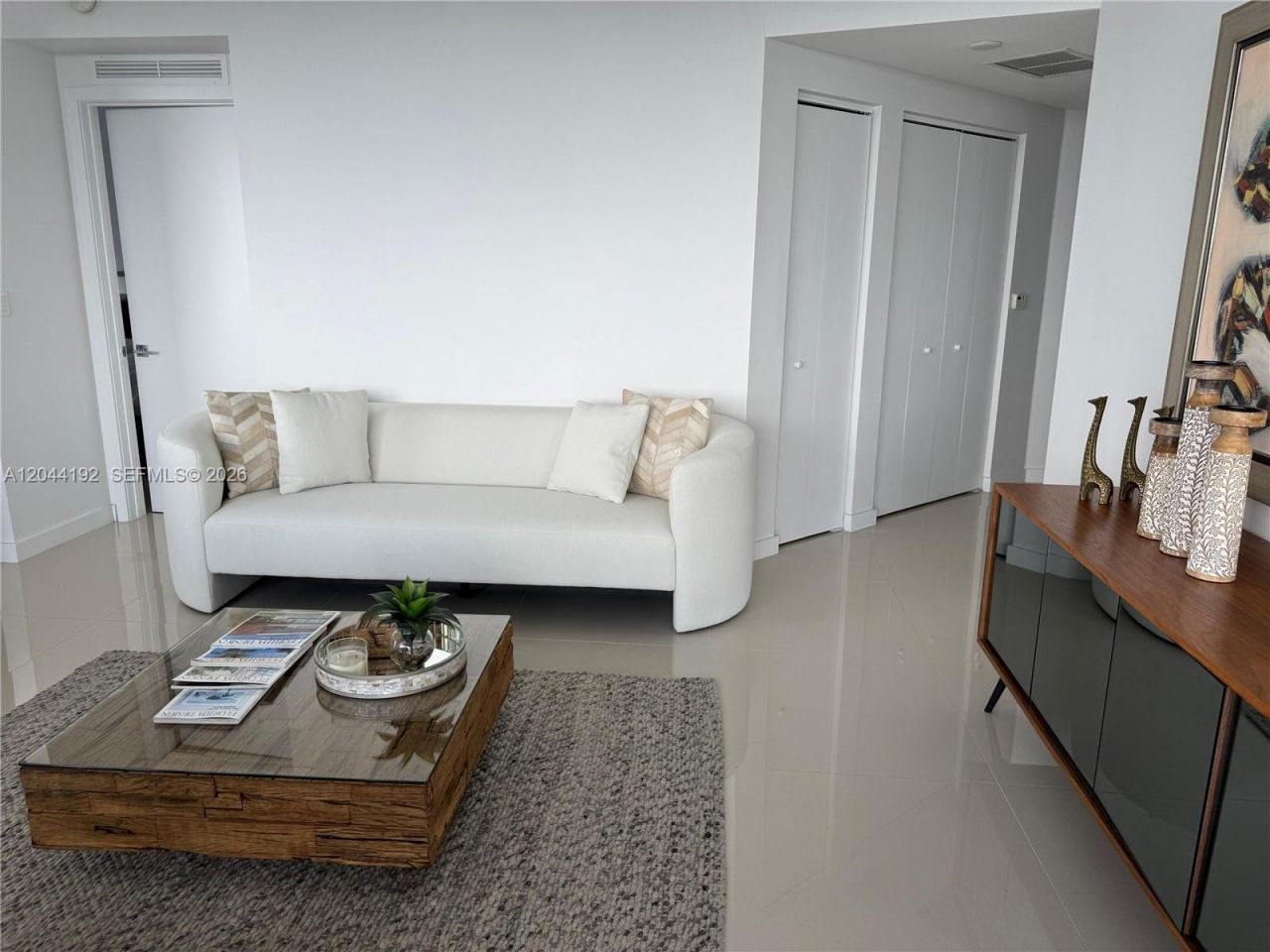 488 NE 18th St , Unit 2701, Miami, FL 33132 Photo