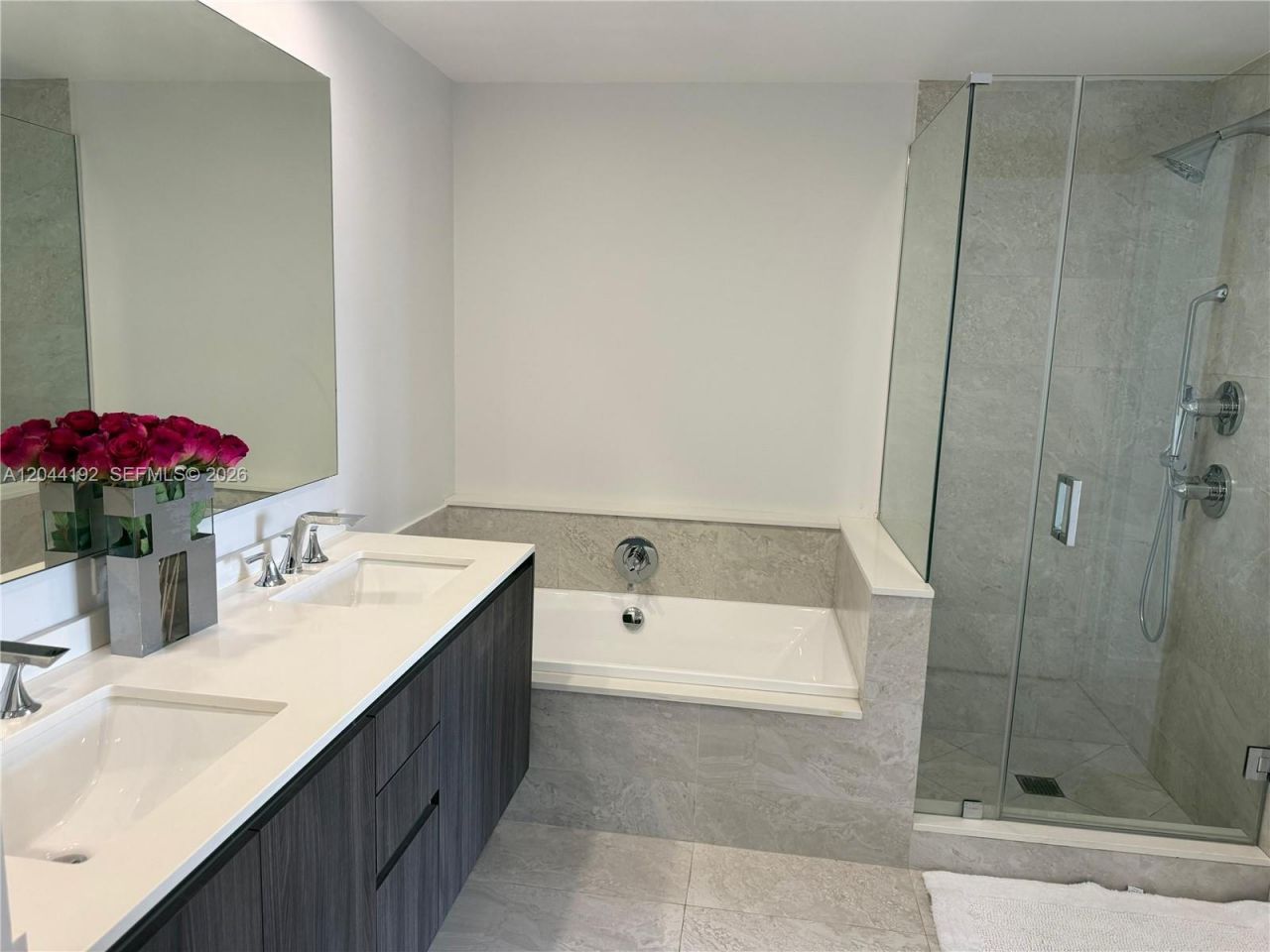 488 NE 18th St , Unit 2701, Miami, FL 33132 Photo