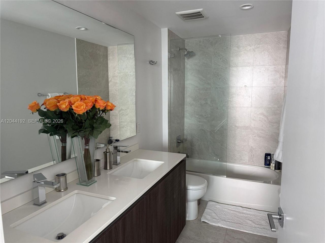 488 NE 18th St , Unit 2701, Miami, FL 33132 Photo