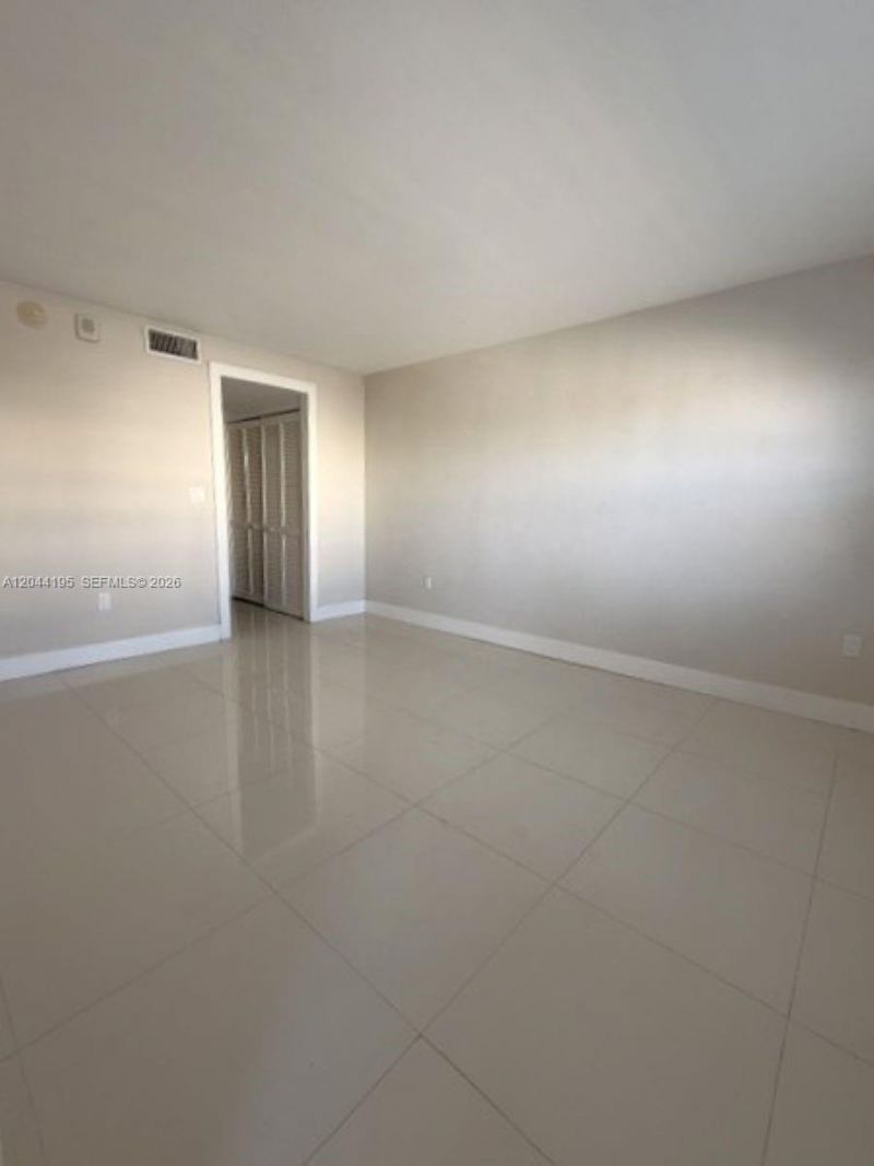 4141 Nautilus Dr , Unit 4J, Miami Beach, FL 33140 Photo
