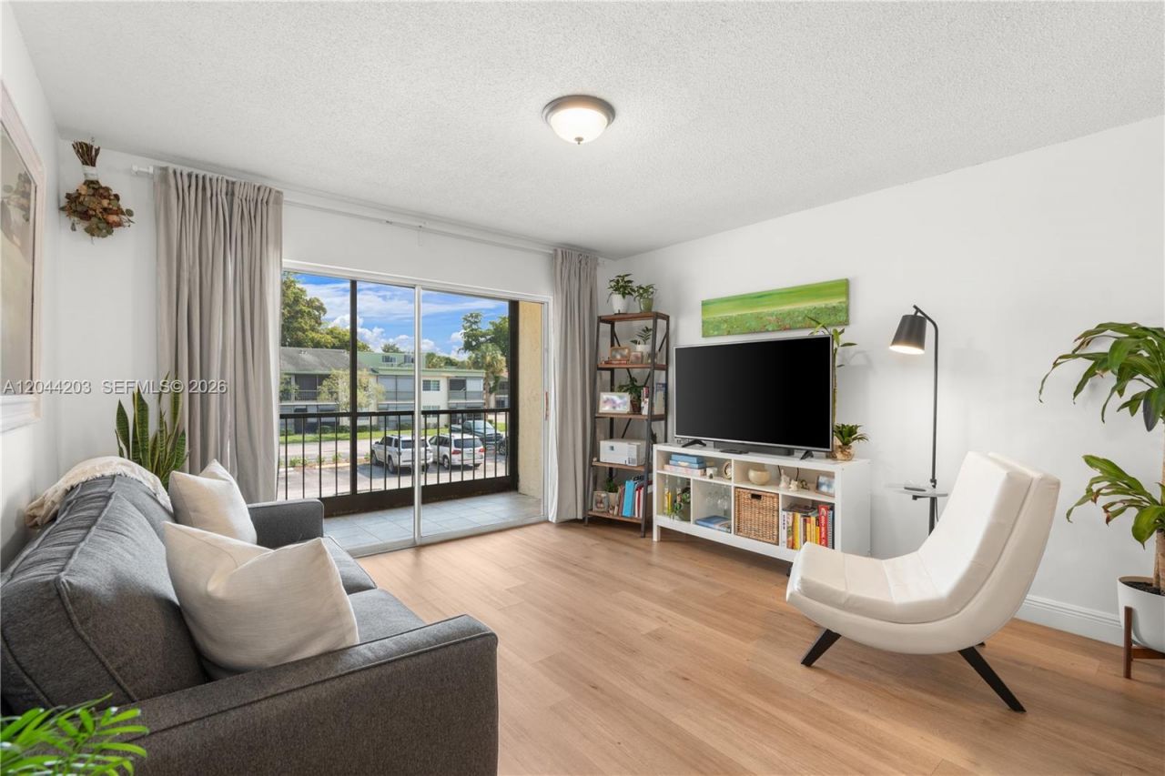 4161 NW 90th Ave, Unit 206, Coral Springs, FL 33065 Photo