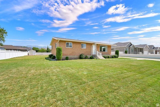 2467 S 2000 W, Syracuse, UT 84075 Main Photo