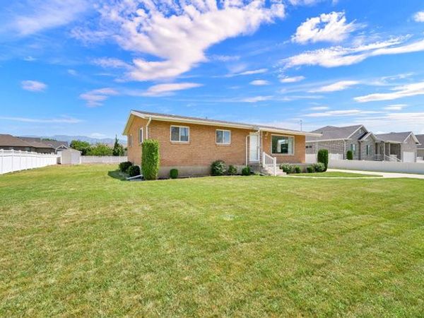 2467 S 2000 W, Syracuse, UT 84075