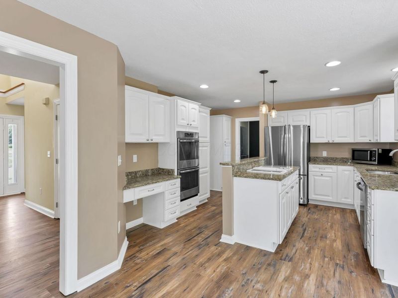 1401 Beverly Hills Drive, Lancaster, OH 43130 Photo 10