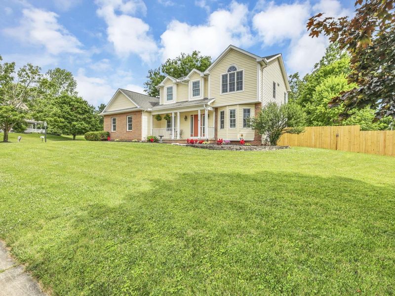 1401 Beverly Hills Drive, Lancaster, OH 43130 Photo 3