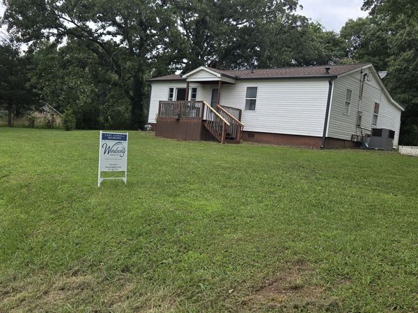 848 N Hurricane Creek Rd , Mc Ewen, TN 37101