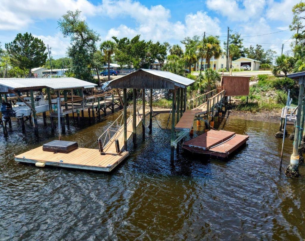 606 SE Riverside Drive, Steinhatchee, FL 00000 Photo