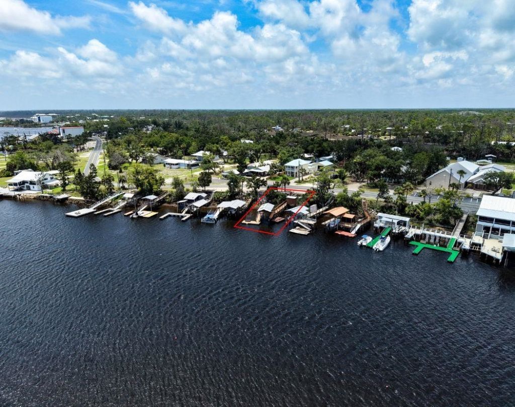 606 SE Riverside Drive, Steinhatchee, FL 00000 Photo