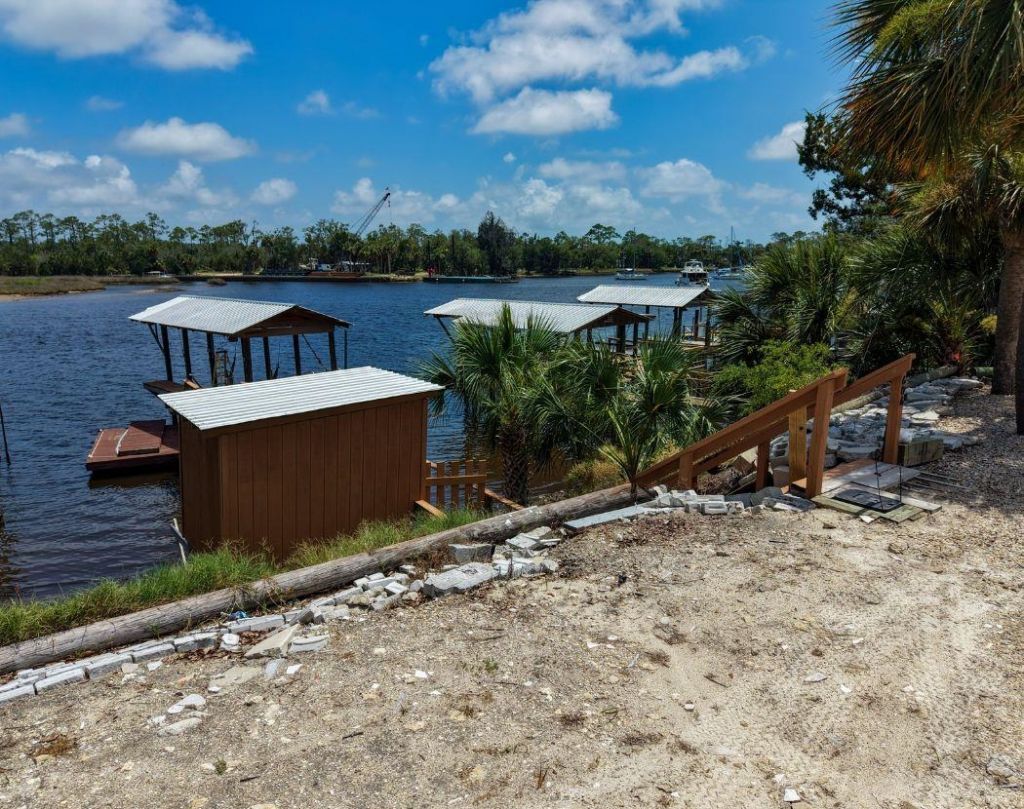 606 SE Riverside Drive, Steinhatchee, FL 00000 Photo