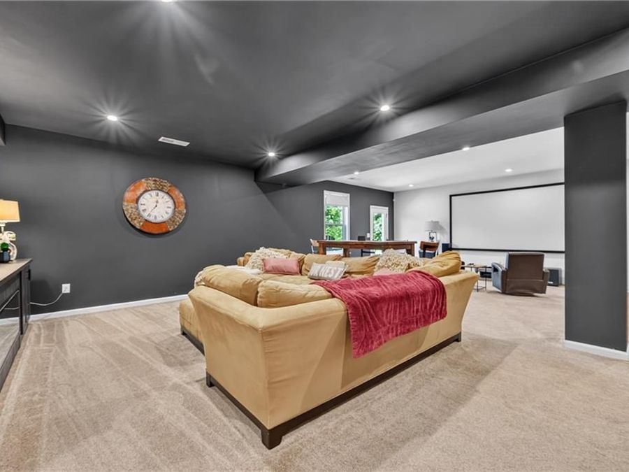 Property Image 37