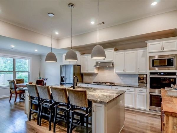 4684 KINGS FOREST DR, Bartlett, TN 38135