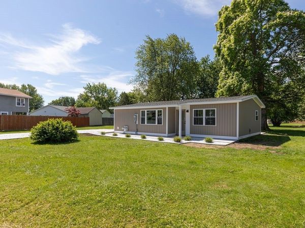 26 Pershing Drive, Fulton, NY 13069