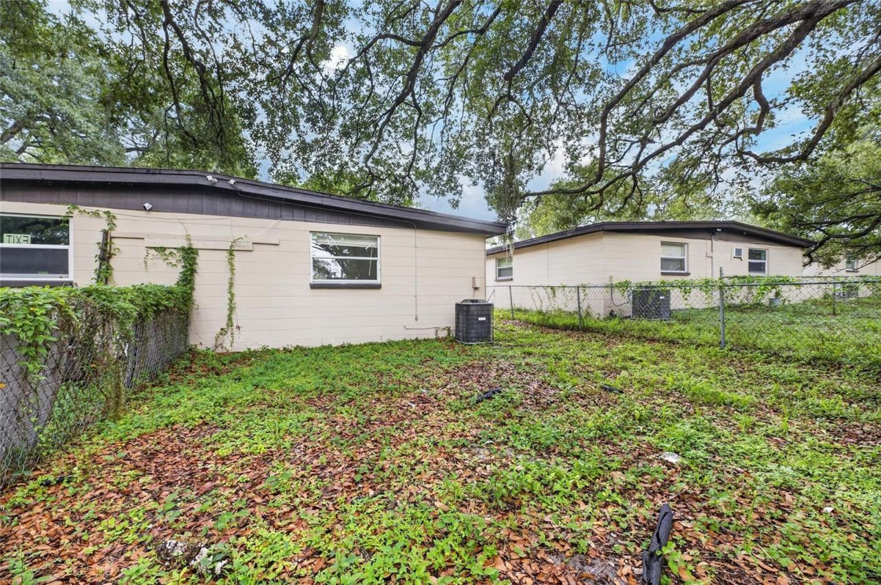 8723 & 8724 N 48th Street , Tampa, FL 33617 Photo