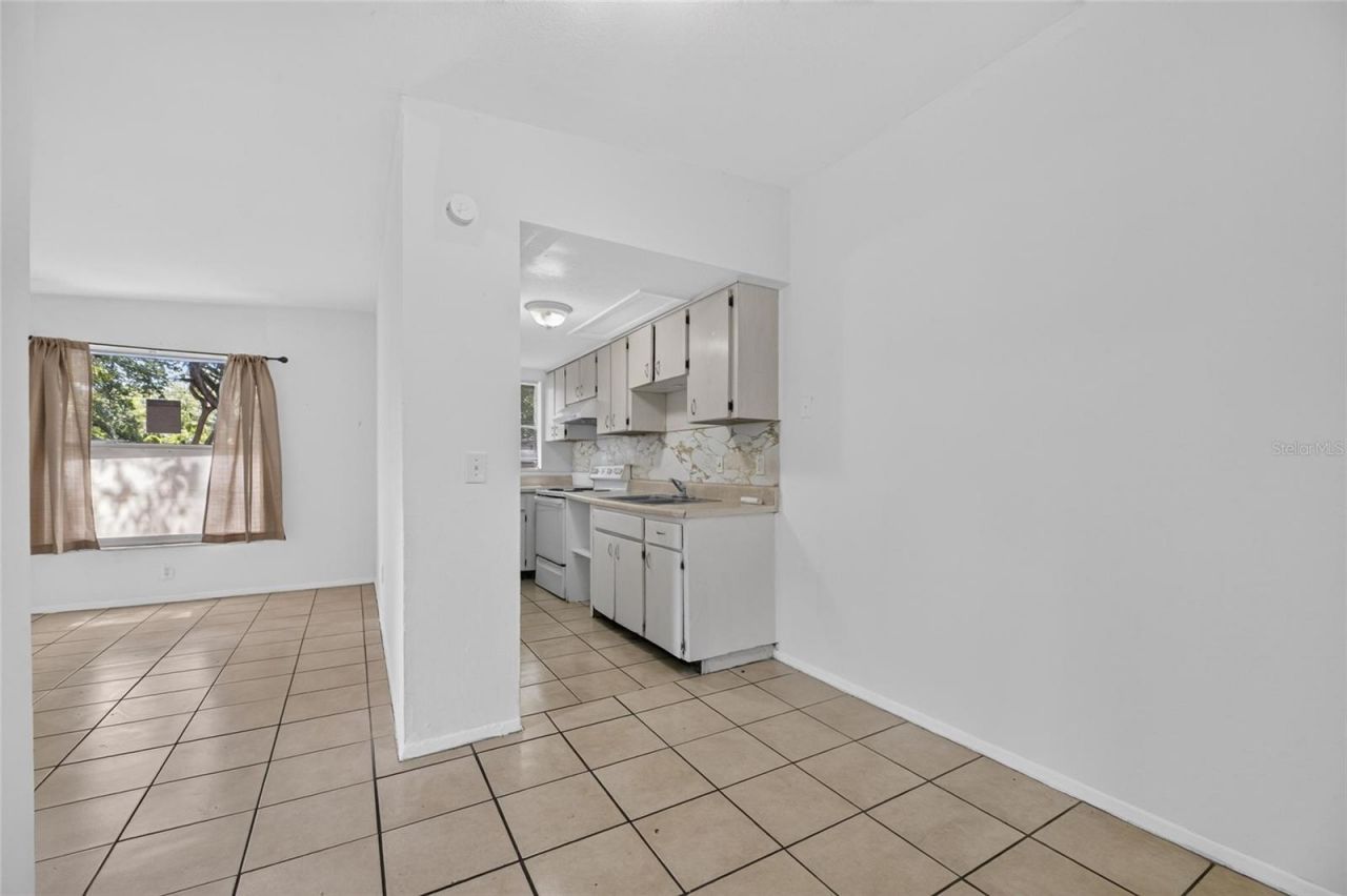 8726 & 8728 N 48th Street , Tampa, FL 33617 Photo