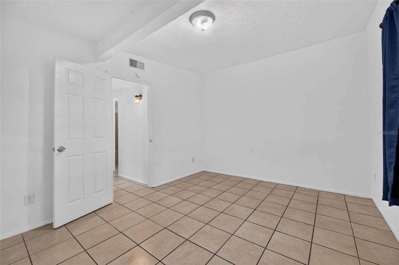 8726 & 8728 N 48th Street , Tampa, FL 33617 Photo